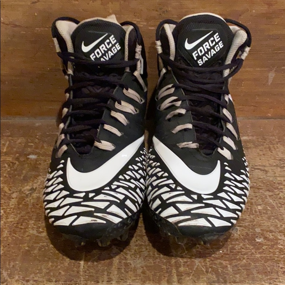 Nike mid force savage